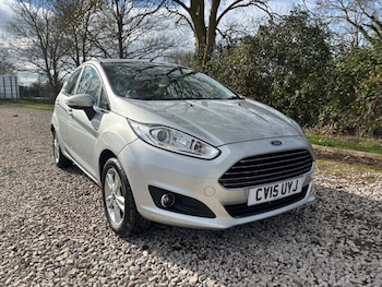 Used Ford Fiesta 2015 for sale - 77655424: Photo