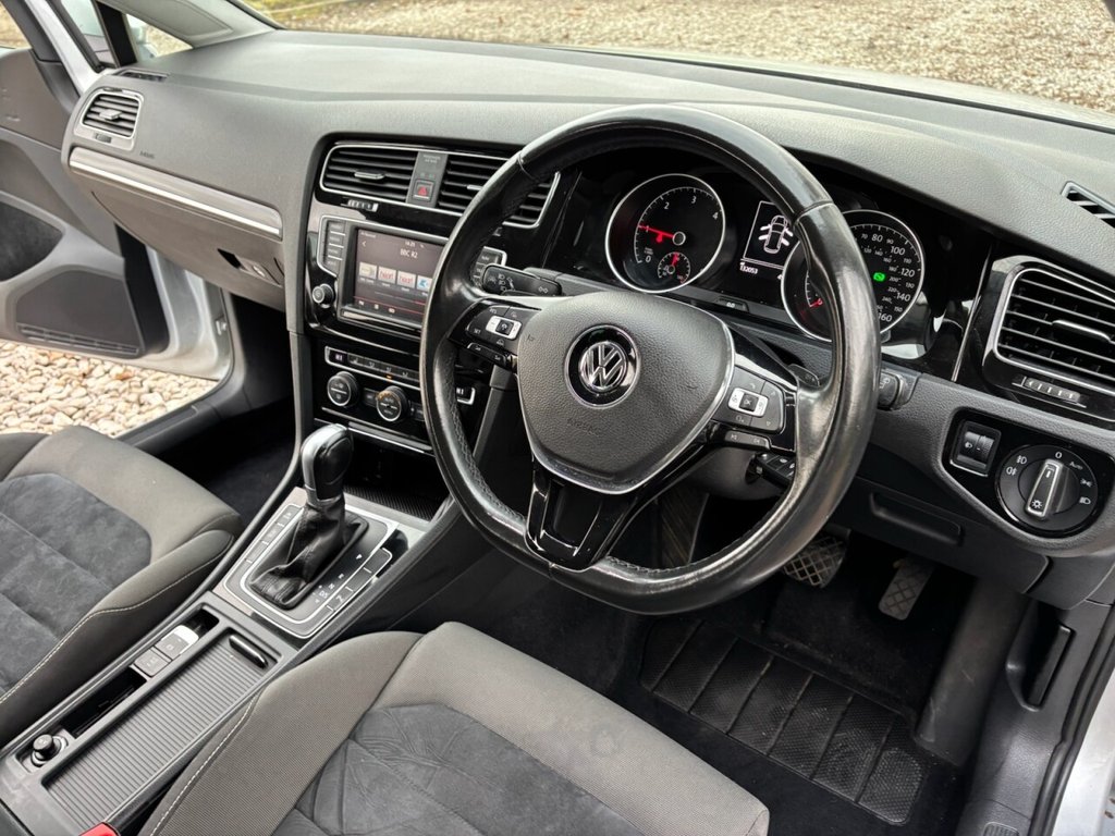 Used Volkswagen Golf 2015 for sale - 76783707: Photo 32