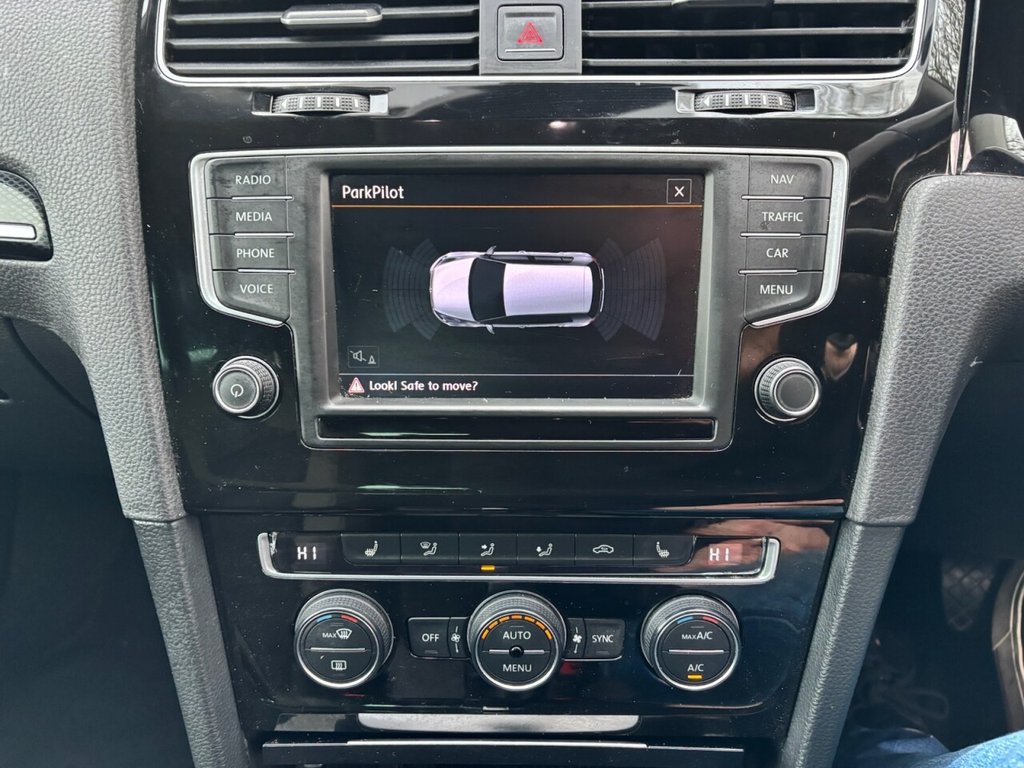 Used Volkswagen Golf 2015 for sale - 76783707: Photo 40