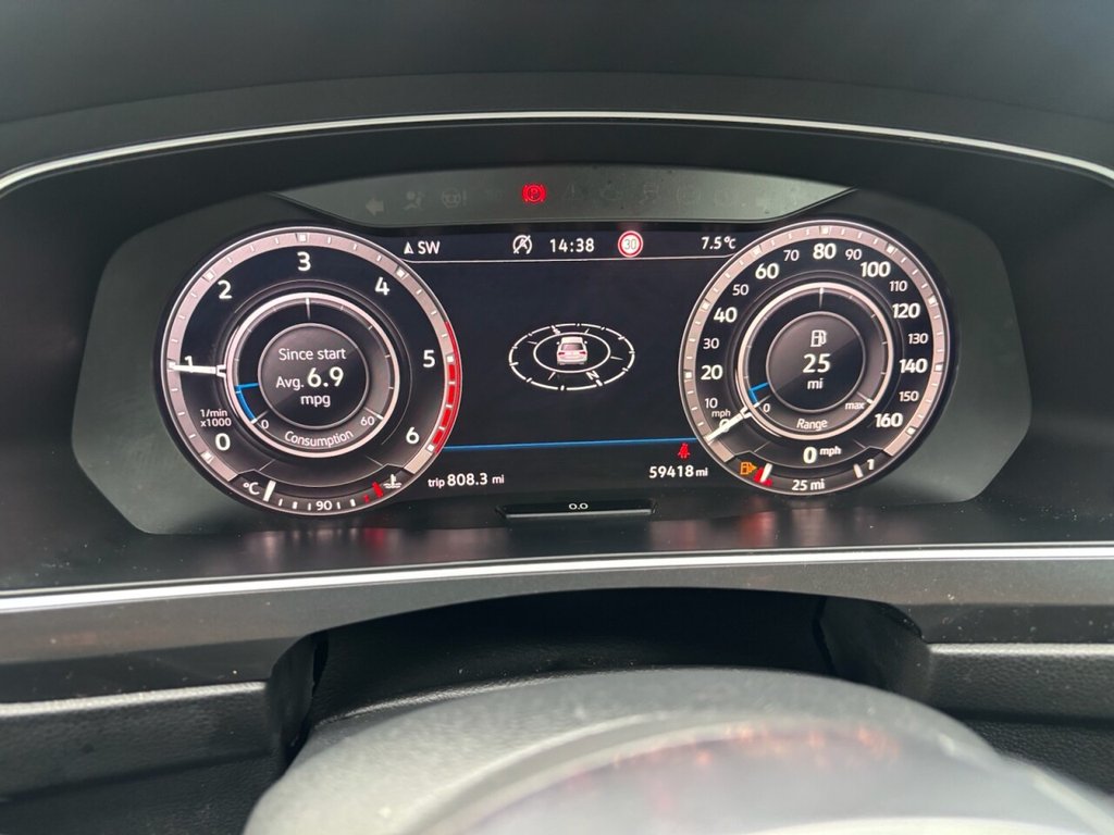 Used Volkswagen Tiguan 2018 for sale - 77668939: Photo 41