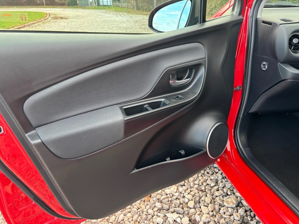 Used Toyota Yaris 2020 for sale - 77122081: Photo 24