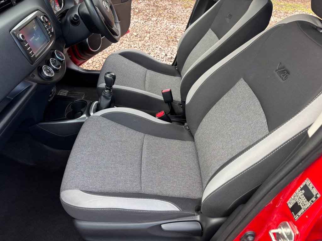 Used Toyota Yaris 2020 for sale - 77122081: Photo 25