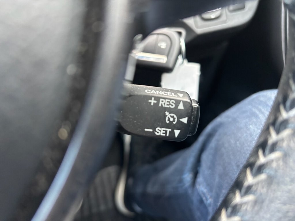 Used Toyota Yaris 2020 for sale - 77122081: Photo 33