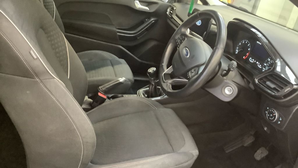 Used Ford Fiesta 2017 for sale - 77328250: Photo 14