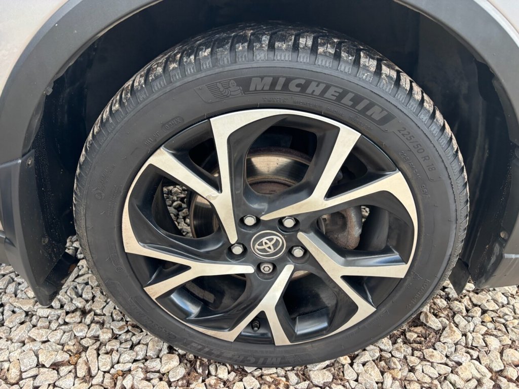 Used Toyota C-HR 2018 for sale - 77546629: Photo 47