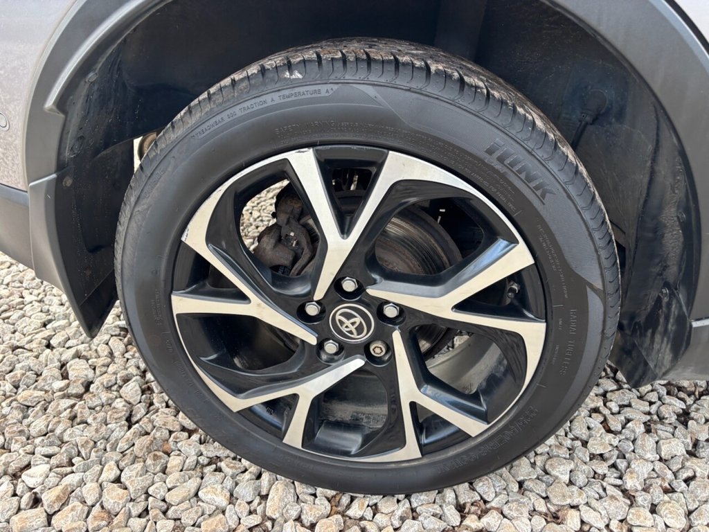 Used Toyota C-HR 2018 for sale - 77546629: Photo 48