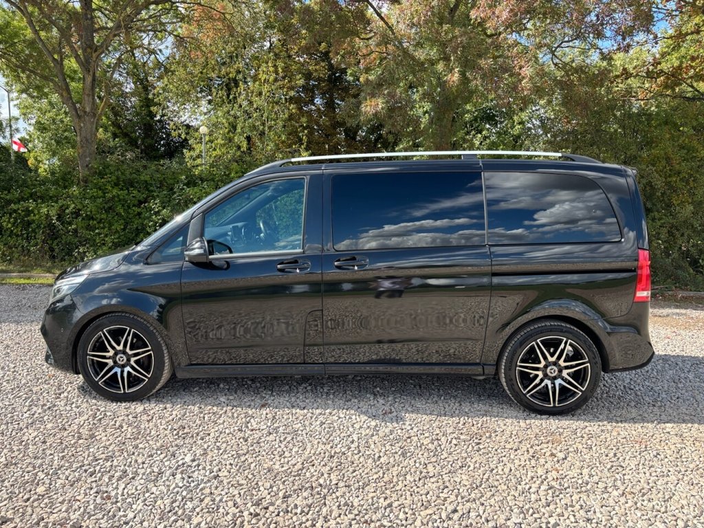 Used Mercedes-Benz V-Class 2018 for sale - 76783556: Photo 11