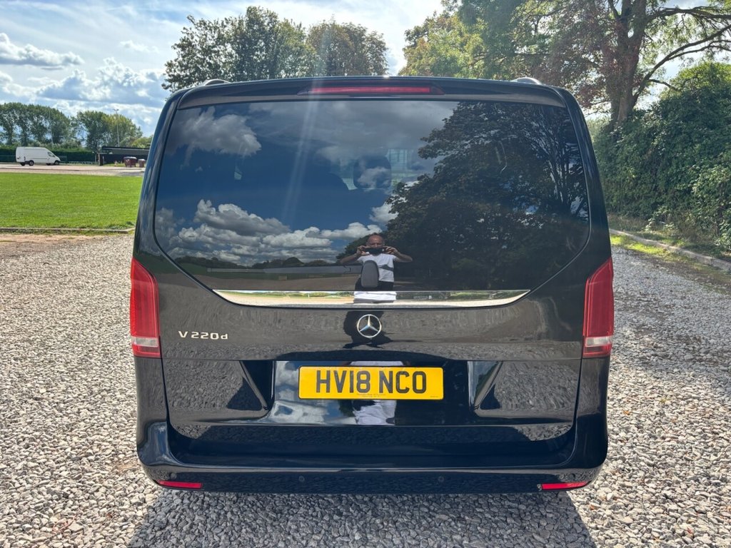 Used Mercedes-Benz V-Class 2018 for sale - 76783556: Photo 14