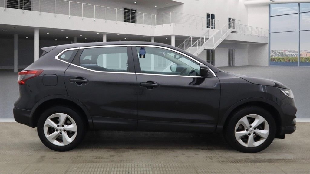 Used Nissan Qashqai 2018 for sale - 77263460: Photo 12
