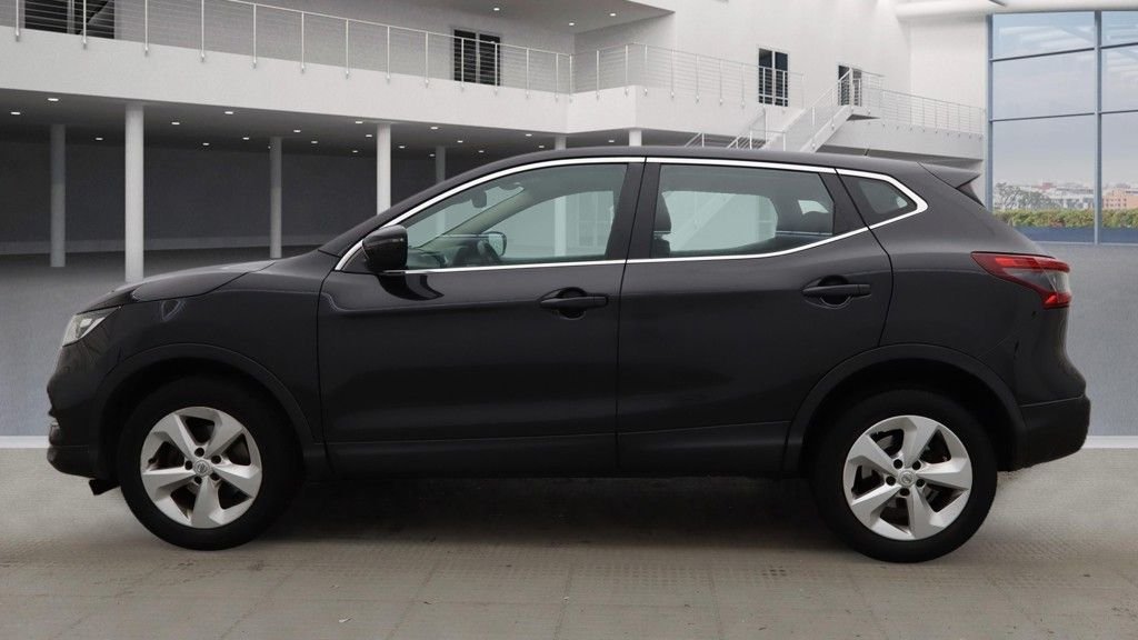 Used Nissan Qashqai 2018 for sale - 77263460: Photo 18