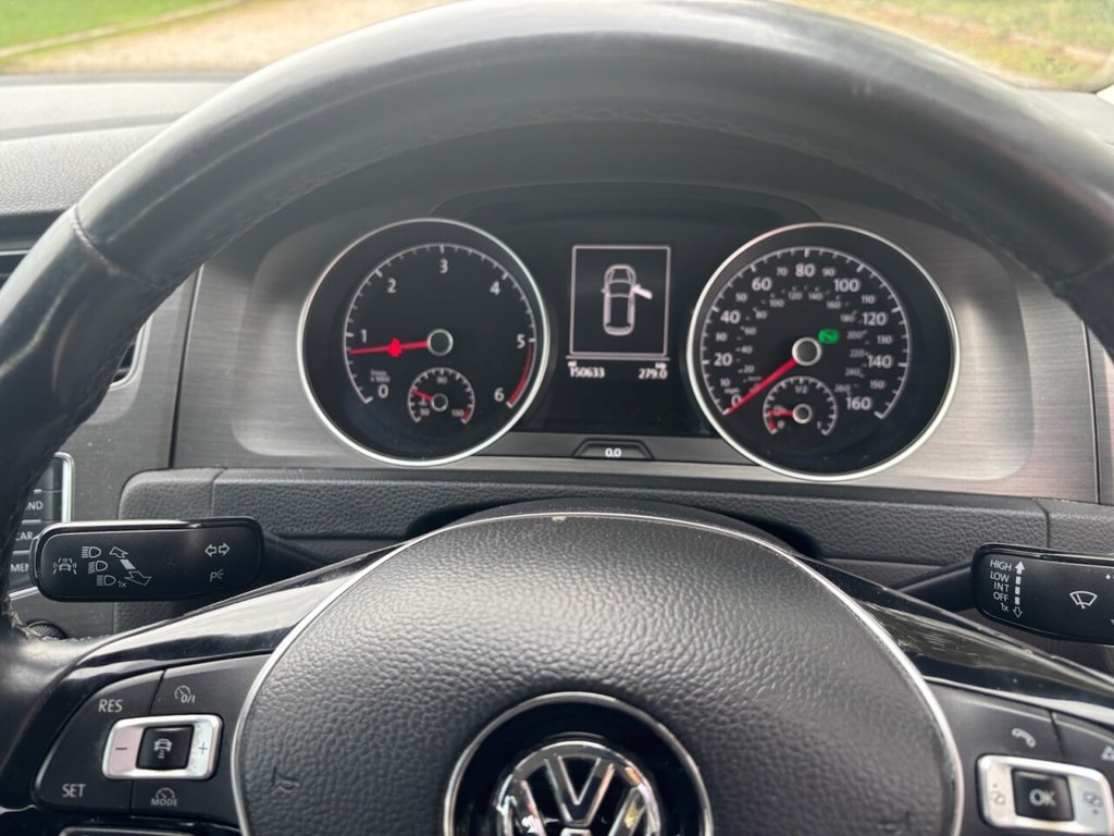 Used Volkswagen Golf 2013 for sale - 76783416: Photo 24