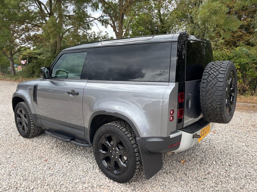 Used Land Rover Defender 2021 for sale - 76783518: Photo 12