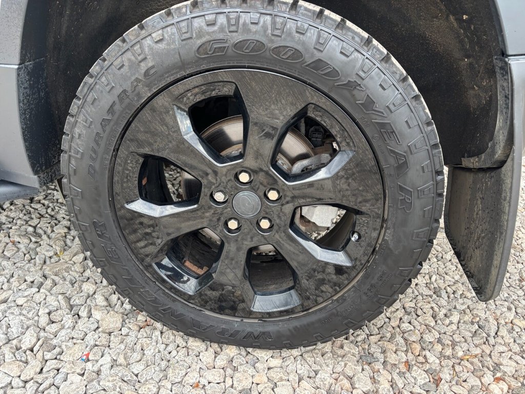 Used Land Rover Defender 2021 for sale - 76783518: Photo 17