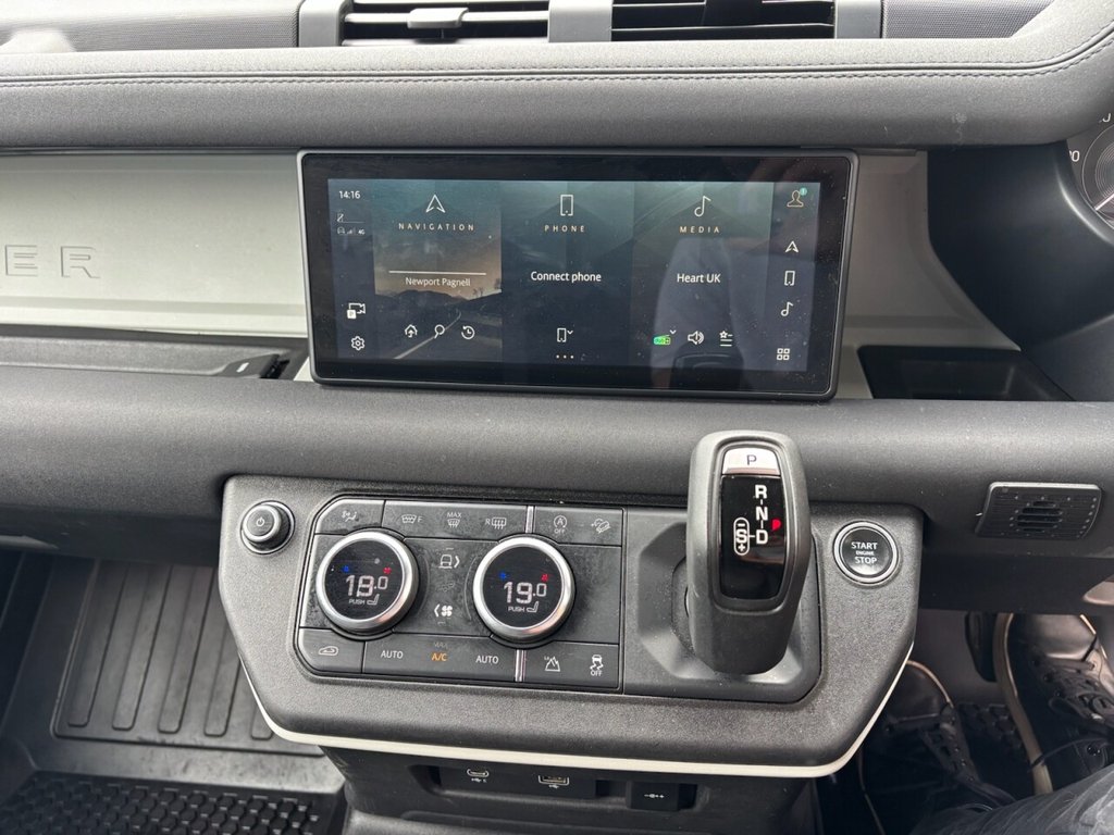 Used Land Rover Defender 2021 for sale - 76783518: Photo 26