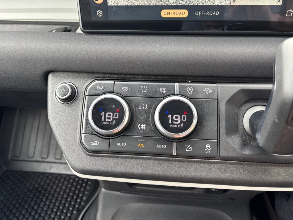 Used Land Rover Defender 2021 for sale - 76783518: Photo 28