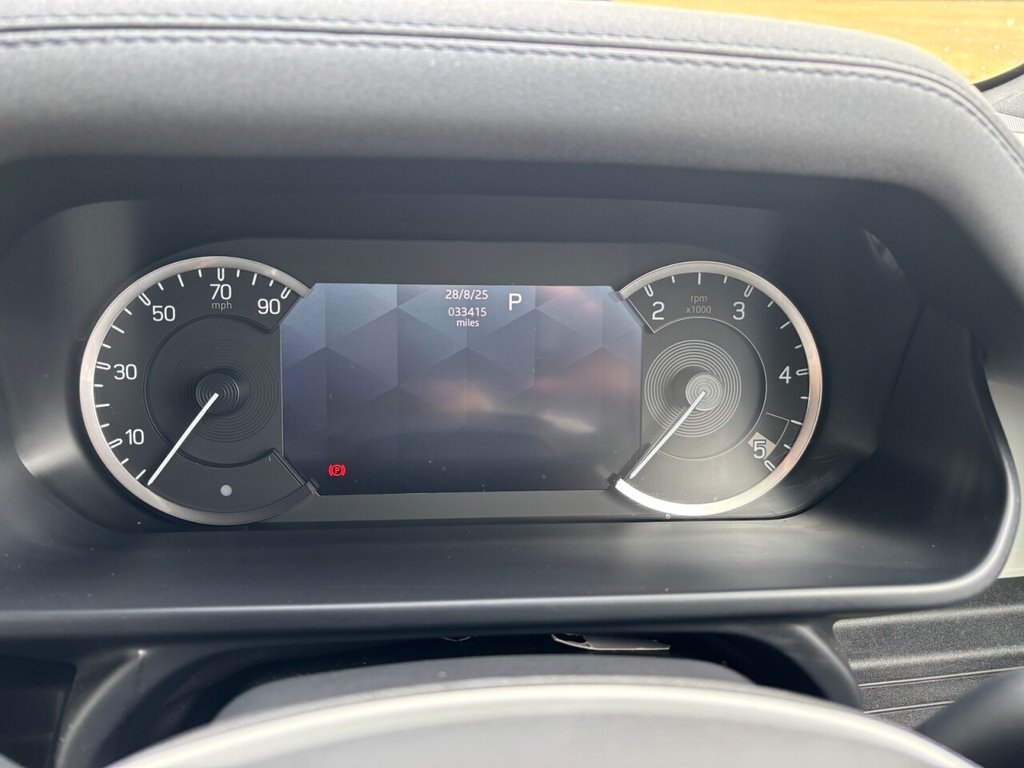 Used Land Rover Defender 2021 for sale - 76783518: Photo 29