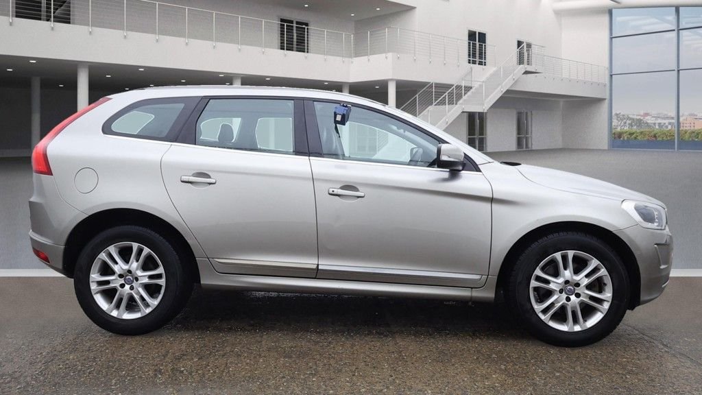 Used Volvo XC60 2016 for sale - 76783676: Photo 3