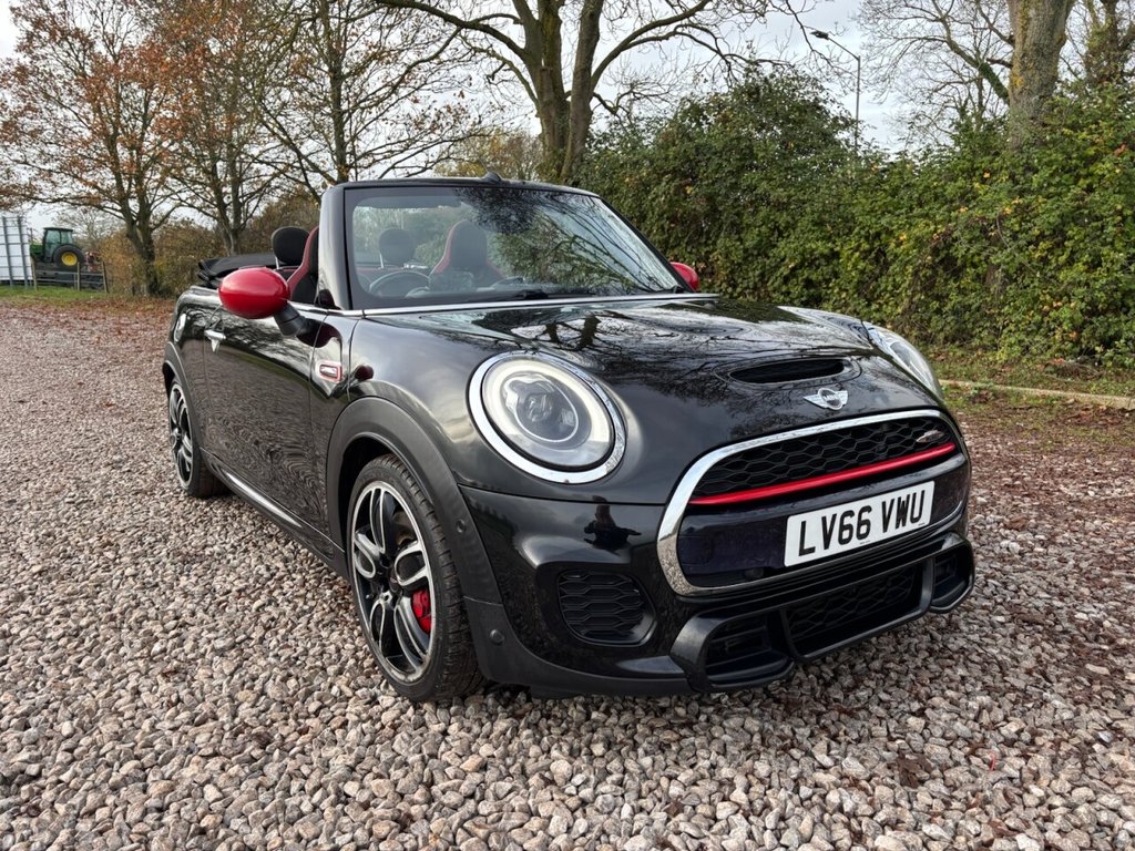 Used MINI Convertible 2017 for sale - 76783683: Photo 1
