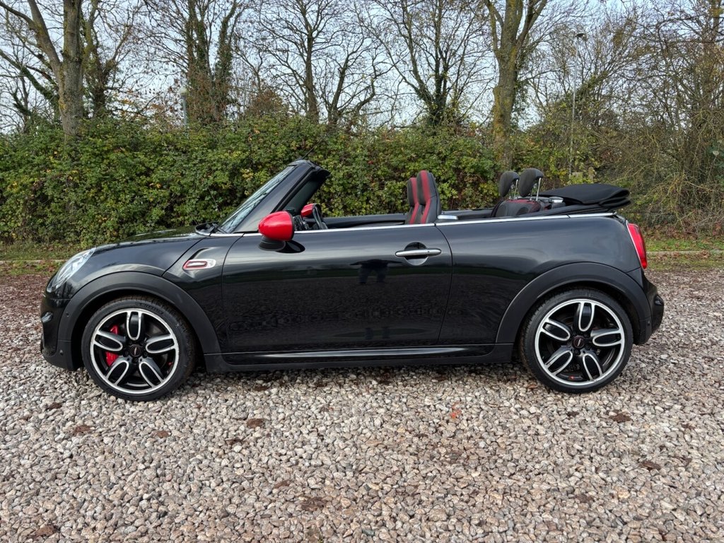 Used MINI Convertible 2017 for sale - 76783683: Photo 11