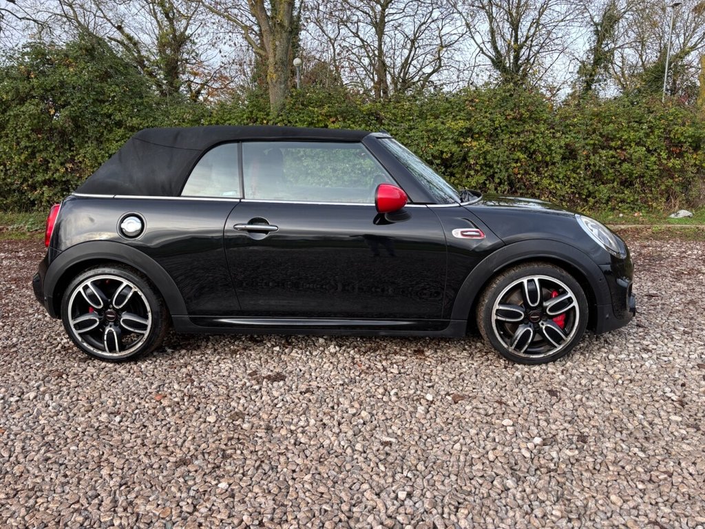 Used MINI Convertible 2017 for sale - 76783683: Photo 15