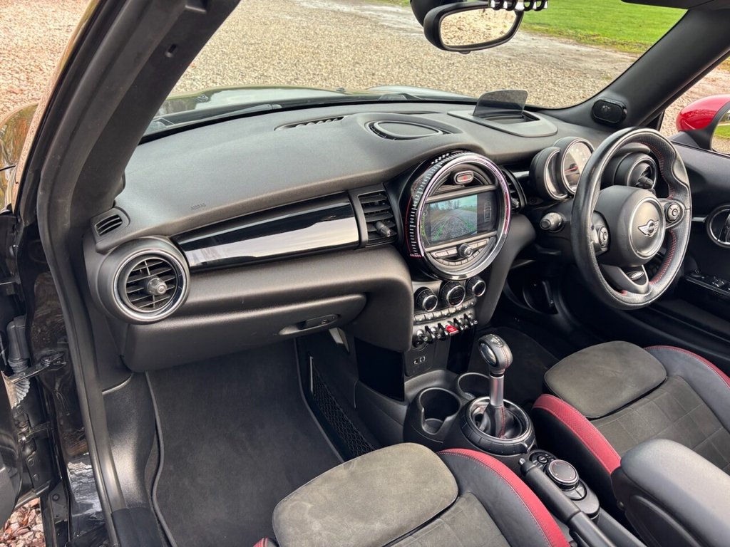 Used MINI Convertible 2017 for sale - 76783683: Photo 27