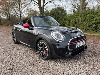 Used MINI Convertible 2017 for sale - 76783683: Photo