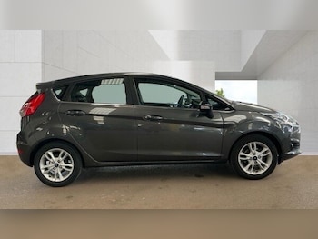 Used Ford Fiesta 2016 for sale - 79122255: Photo