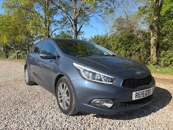 Used Kia Ceed 2015 for sale - 78349572: Photo