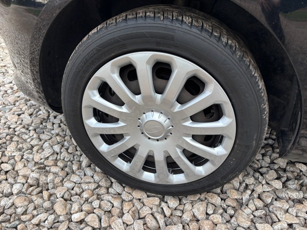 Used Ford Fiesta 2012 for sale - 77212080: Photo 16