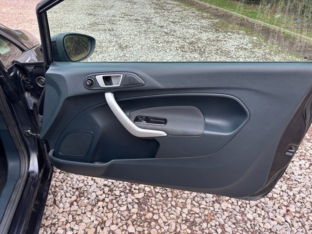 Used Ford Fiesta 2012 for sale - 77212080: Photo 26