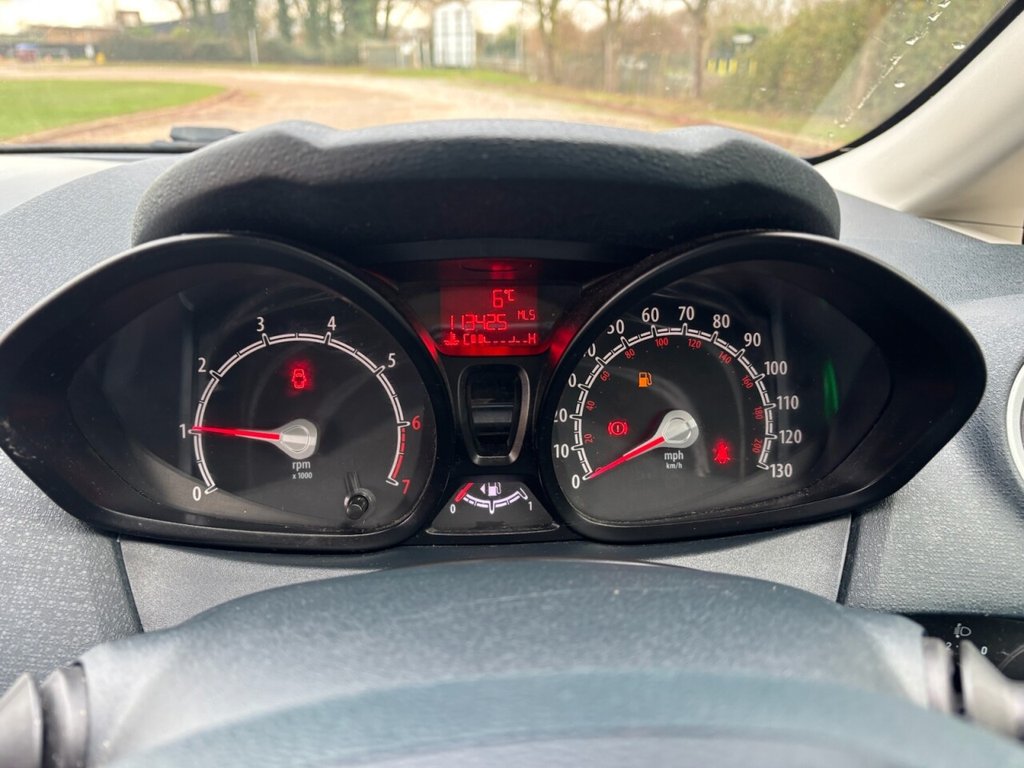 Used Ford Fiesta 2012 for sale - 77212080: Photo 29