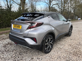 Used Toyota C-HR 2018 for sale - 78240954: Photo