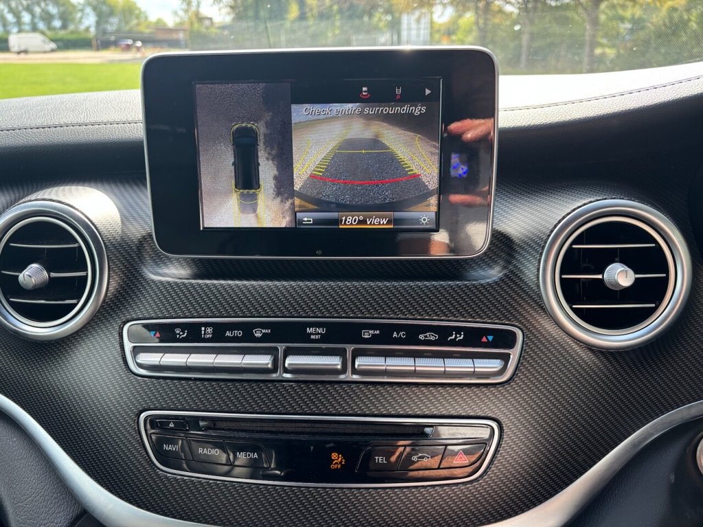 Used Mercedes-Benz V-Class 2018 for sale - 77654875: Photo 39