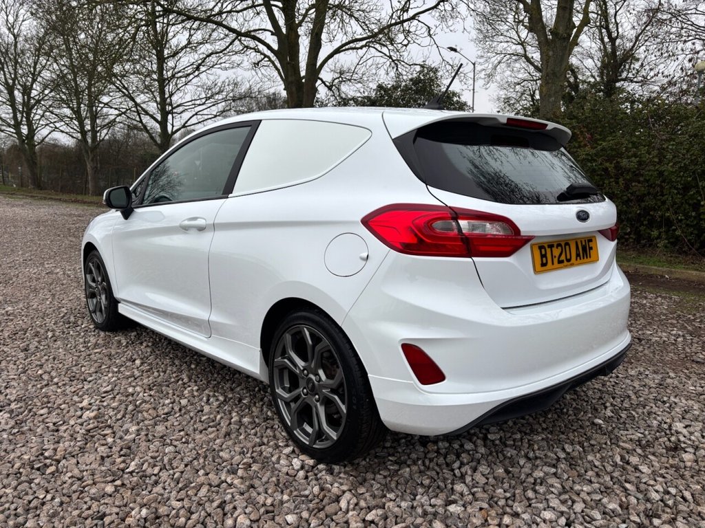 Used Ford Fiesta Van 2020 for sale - 77463745: Photo 17