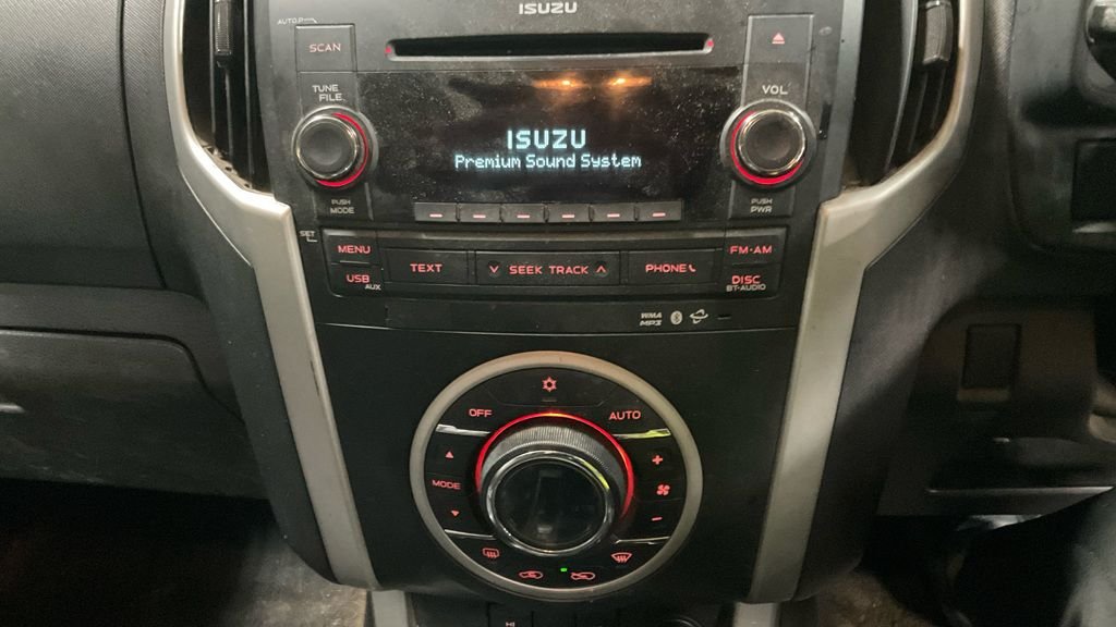 Used Isuzu D-Max 2015 for sale - 77693080: Photo 15