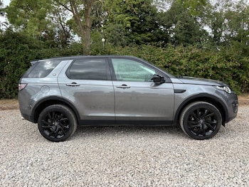 Used Land Rover Discovery Sport 2015 for sale - 79265237: Photo
