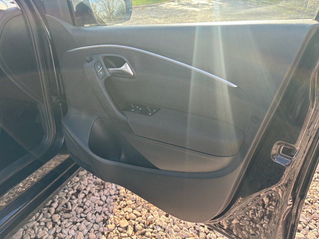 Used Volkswagen Polo 2017 for sale - 76868033: Photo 36