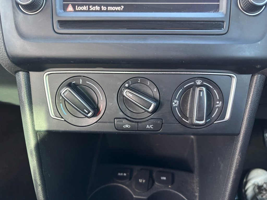 Used Volkswagen Polo 2017 for sale - 76868033: Photo 38