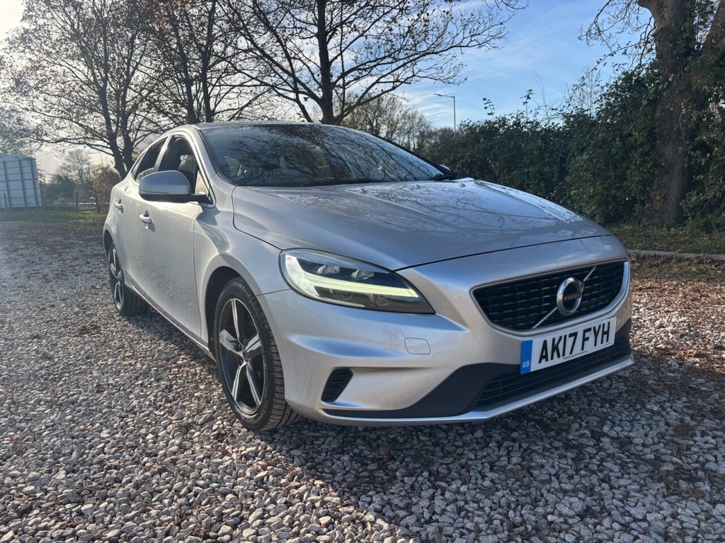 Used Volvo V40 2017 for sale - 76783655: Photo 11