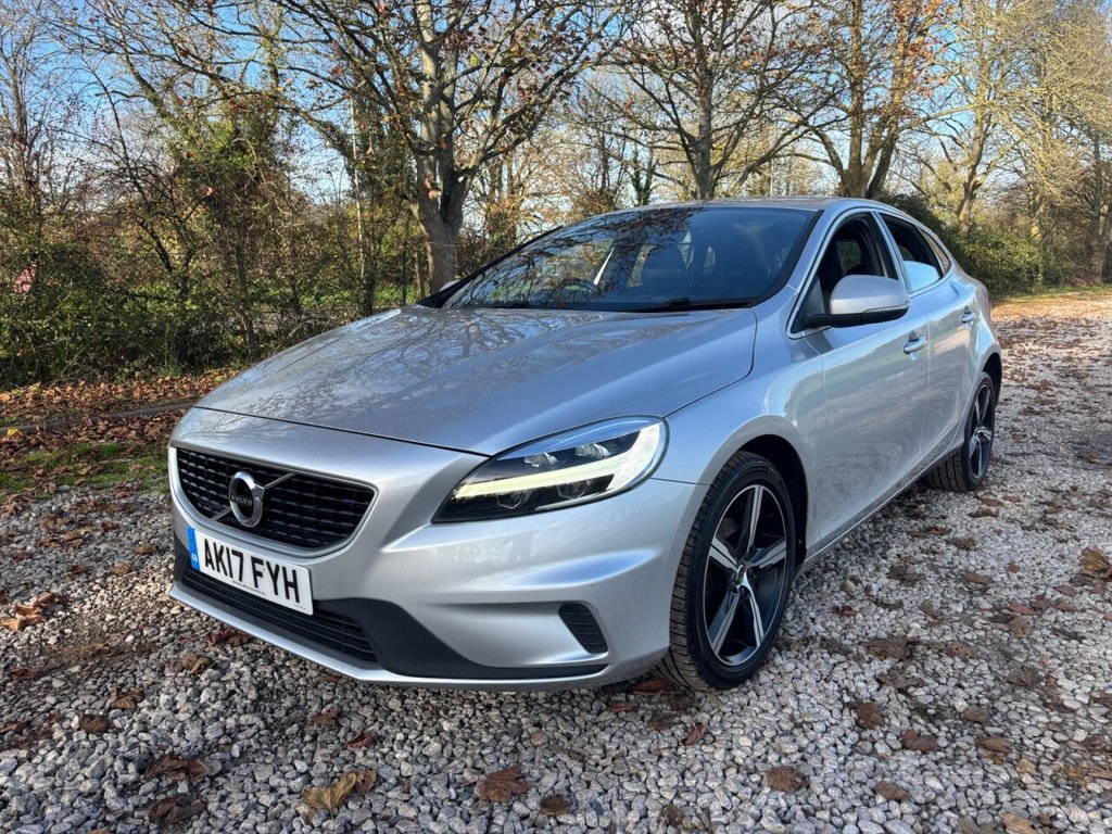 Used Volvo V40 2017 for sale - 76783655: Photo 13