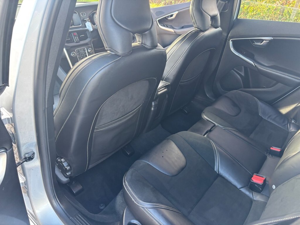 Used Volvo V40 2017 for sale - 76783655: Photo 26