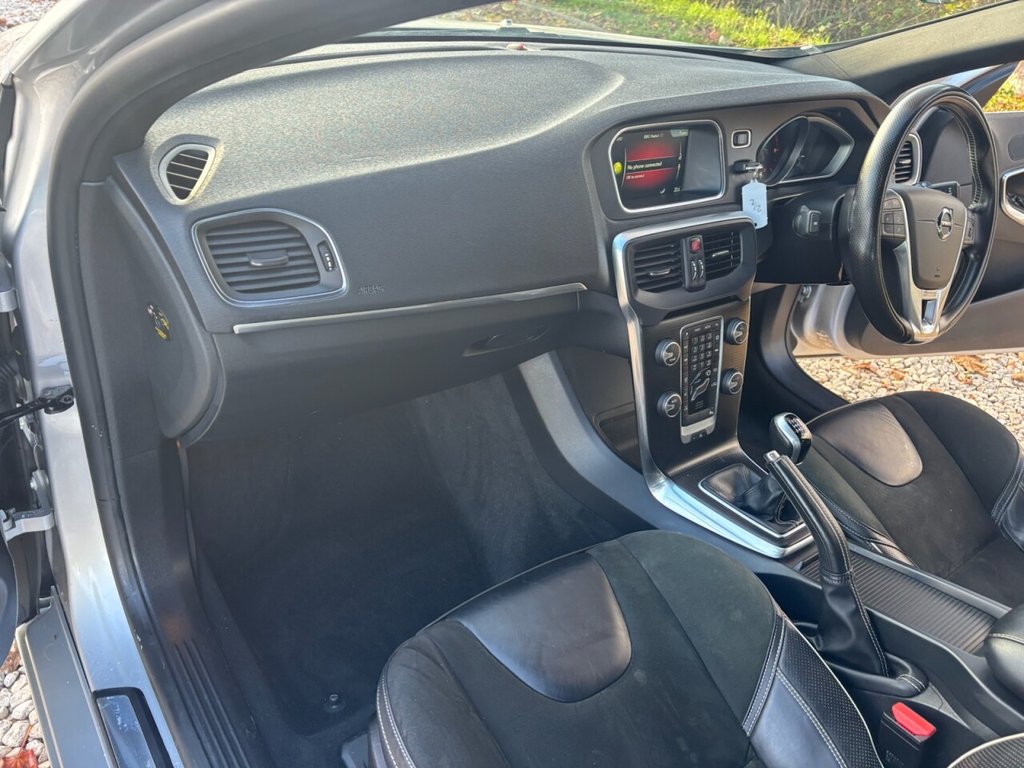 Used Volvo V40 2017 for sale - 76783655: Photo 27