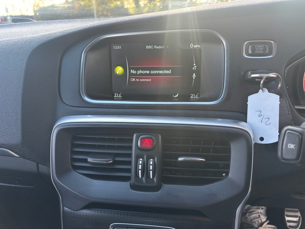 Used Volvo V40 2017 for sale - 76783655: Photo 32