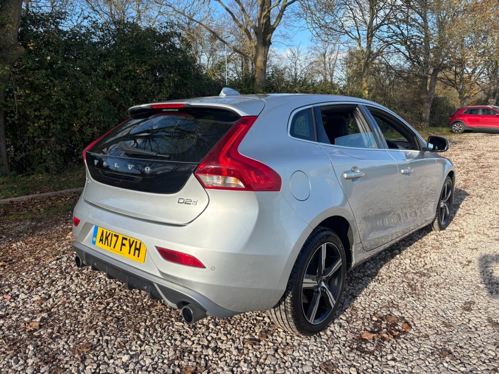 Used Volvo V40 2017 for sale - 76783655: Photo 7