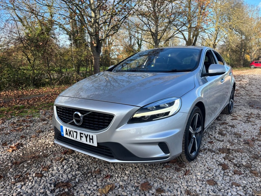 Used Volvo V40 2017 for sale - 76783655: Photo 8