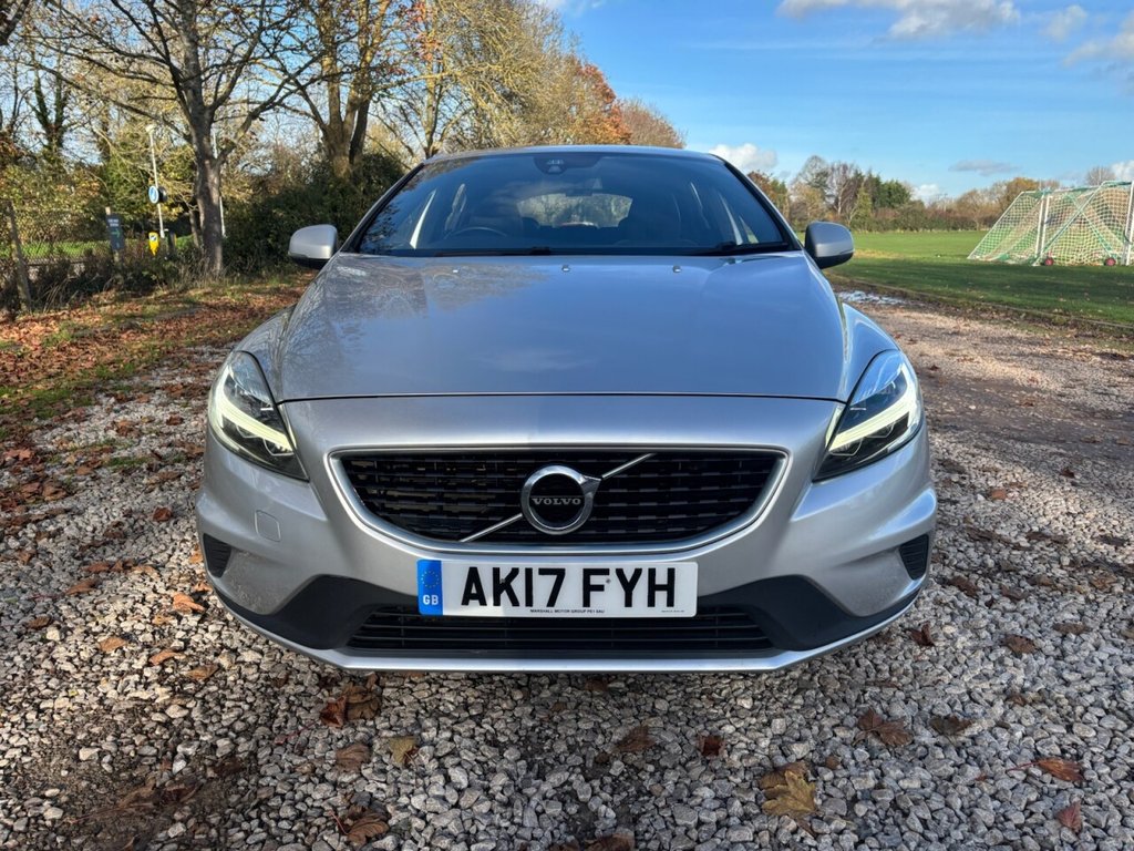 Used Volvo V40 2017 for sale - 76783655: Photo 9