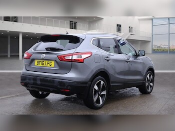 Used Nissan Qashqai 2016 for sale - 76783854: Photo