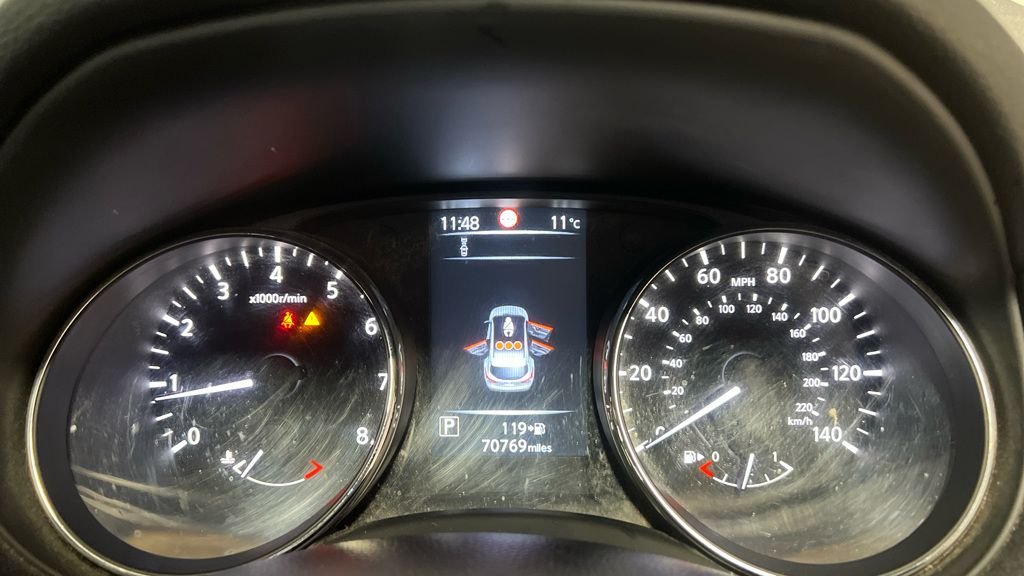 Used Nissan Qashqai 2016 for sale - 76783854: Photo 9