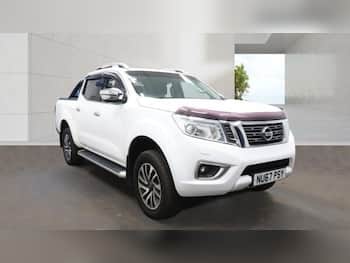 Used Nissan Navara 2017 for sale - 79805234: Photo