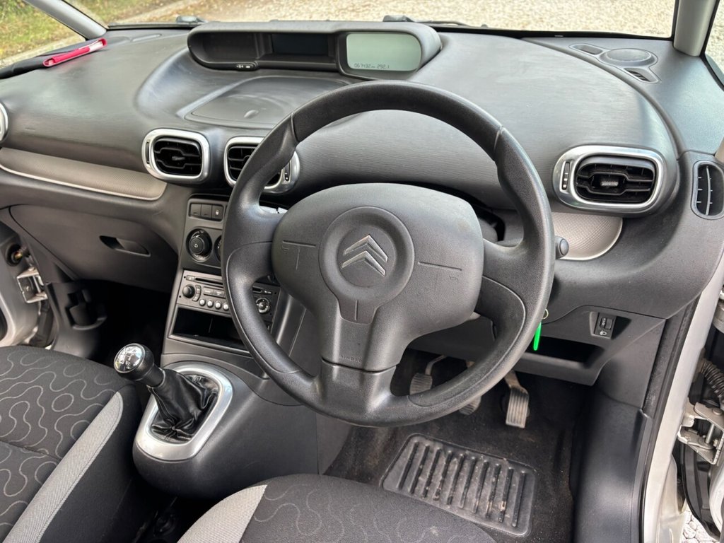 Used Citroen C3 Picasso 2009 for sale - 77211898: Photo 19